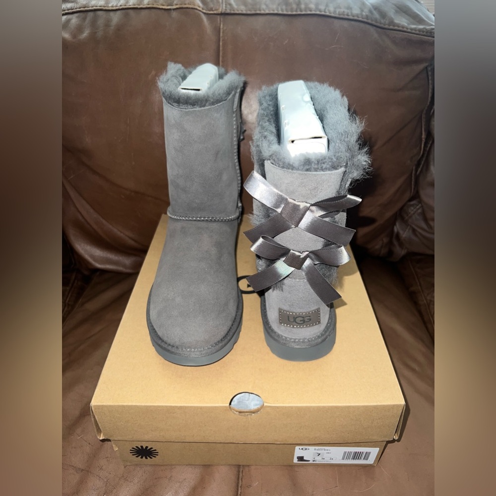 UGG Bailey Bow II